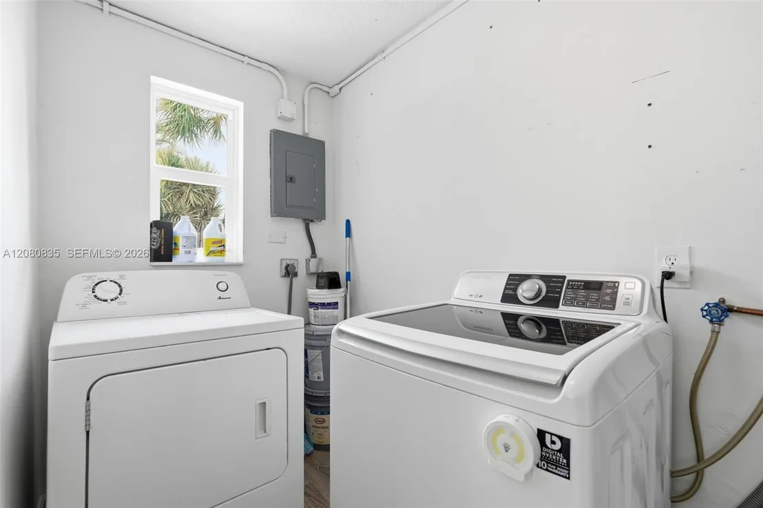 Photo of 70 SW Hideaway Pl