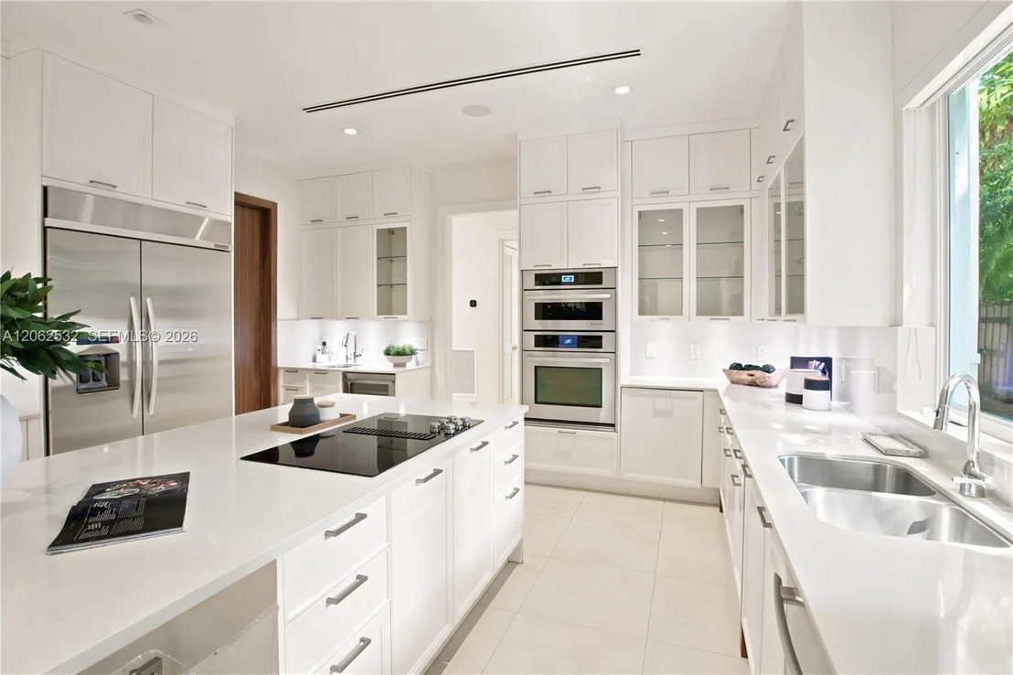 Photo of 2820 Brickell Ave