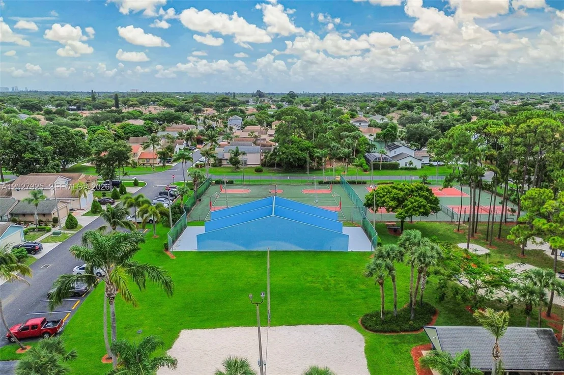 Photo of 6188 Azalea Cir