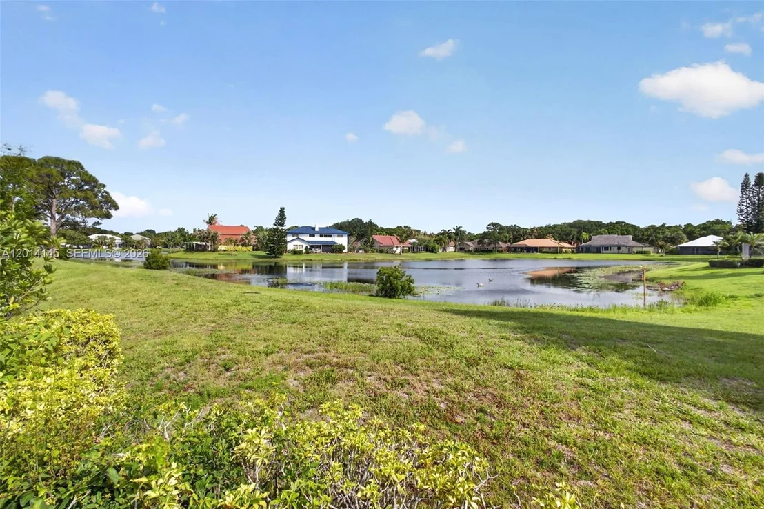 Photo of 19558 Red Gum Trl