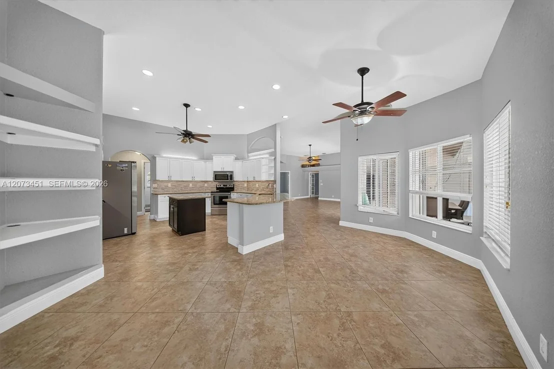 Photo of 1215 Stallion Dr