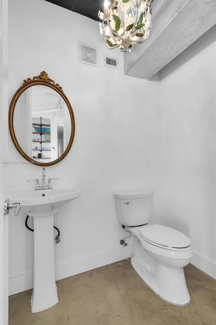 Photo of Unit PH9 at 5701 Biscayne Blvd