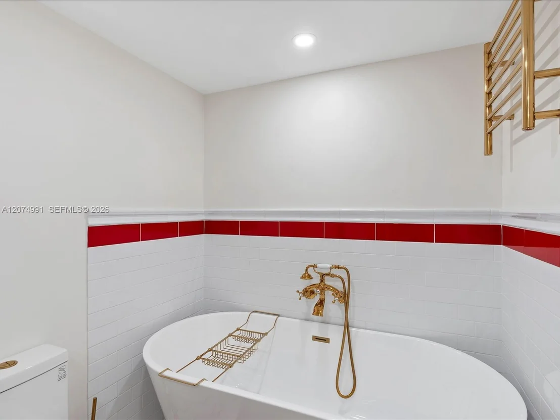 Photo of Unit 704 at 8877 Collins Ave