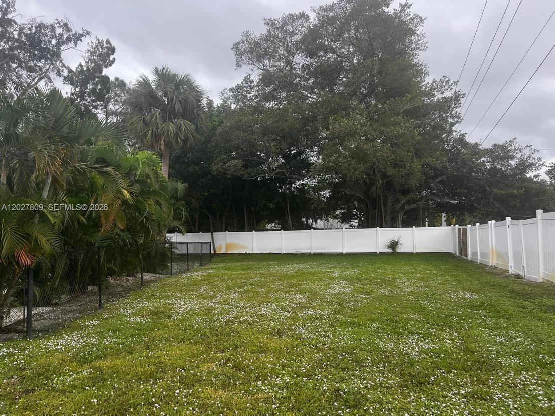 Photo of 1023 SE 7th St