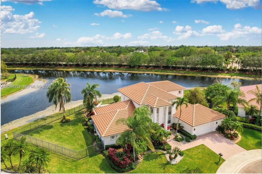 Photo of 3249 Muirfield