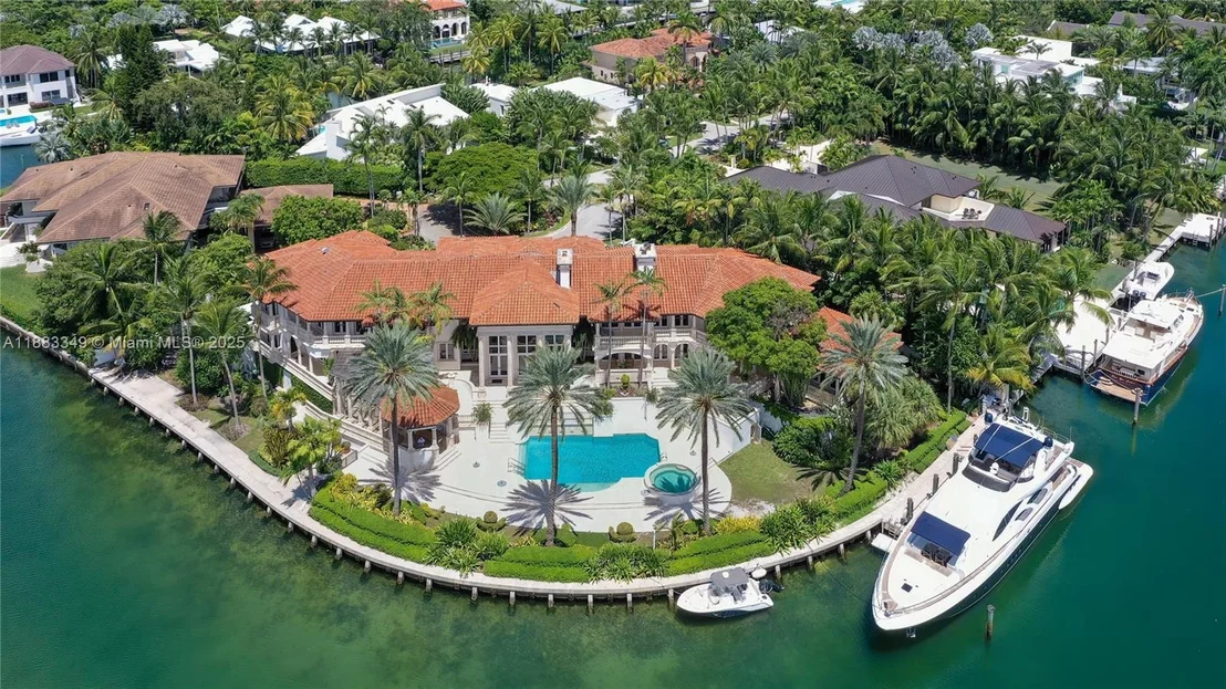 Photo of 260 Cape Florida Dr
