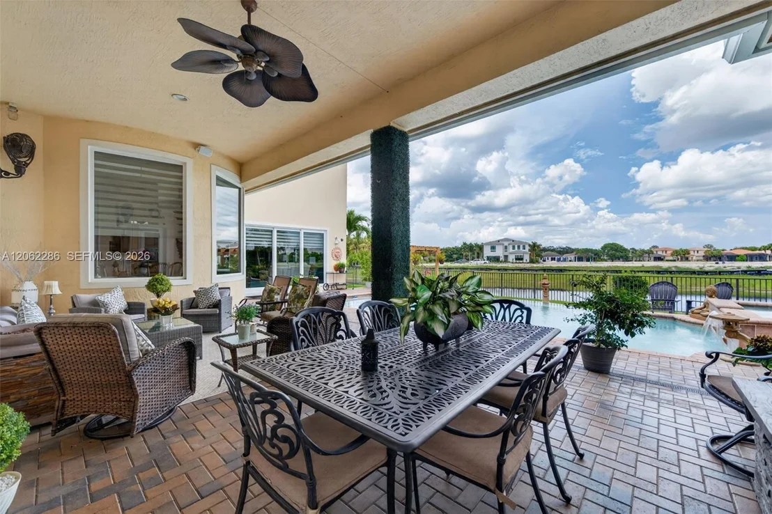 Photo of 11867 NW 69th Pl