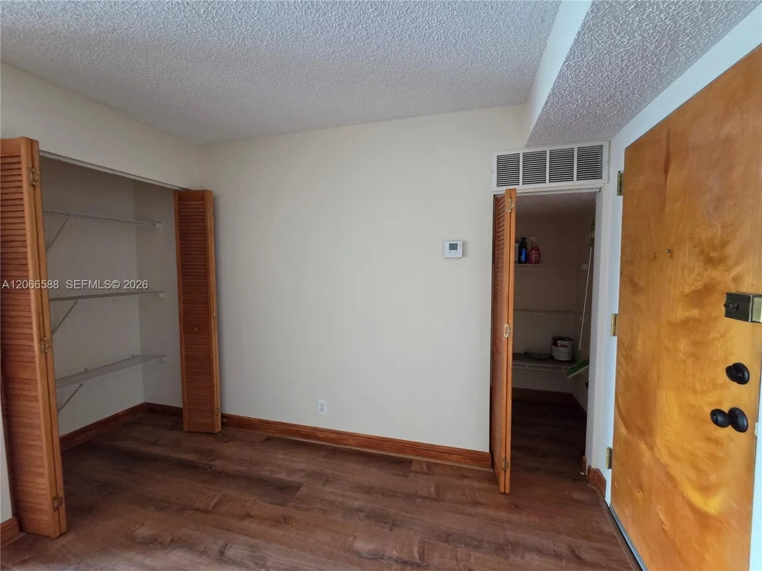 Photo of Unit 415 at 