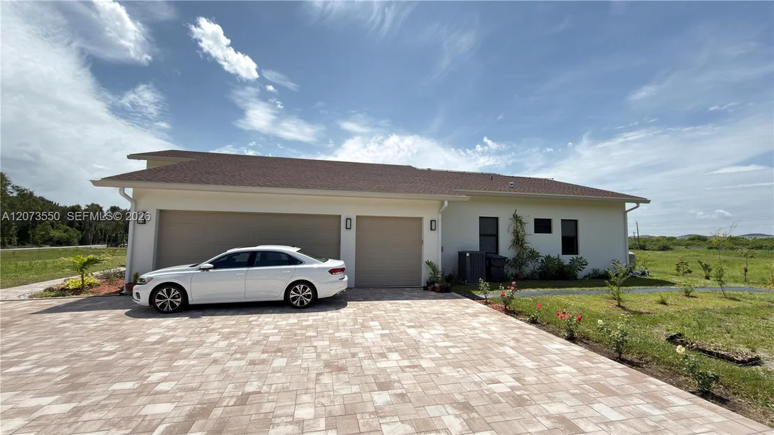 Photo of 19860 Skyhawk Ln