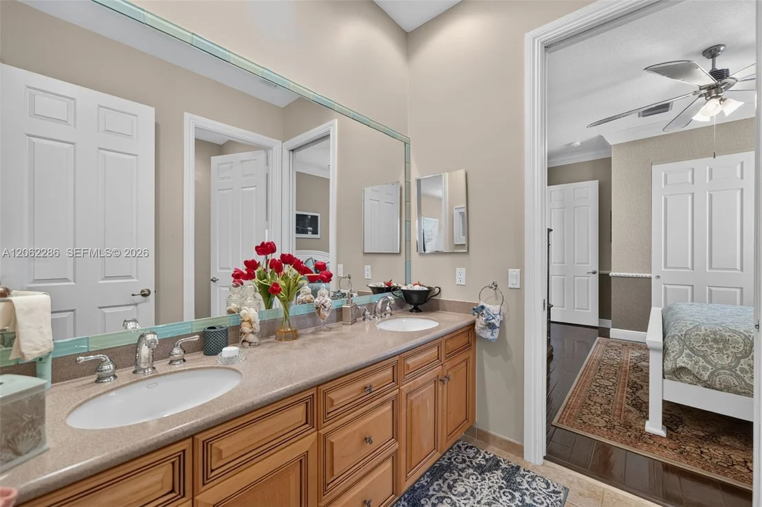 Photo of 11867 NW 69th Pl