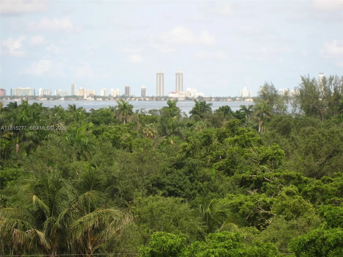 Photo of Unit 701 at 5701 Biscayne Blvd