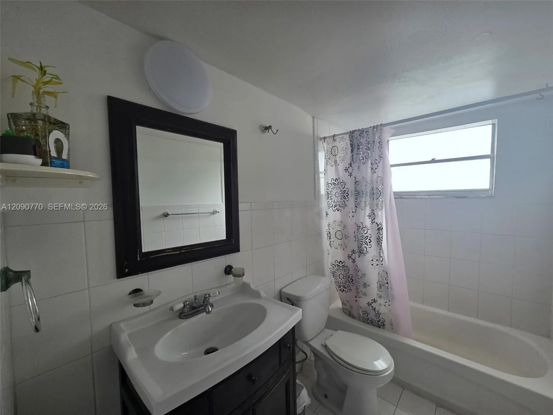 Photo of Unit 412 at 