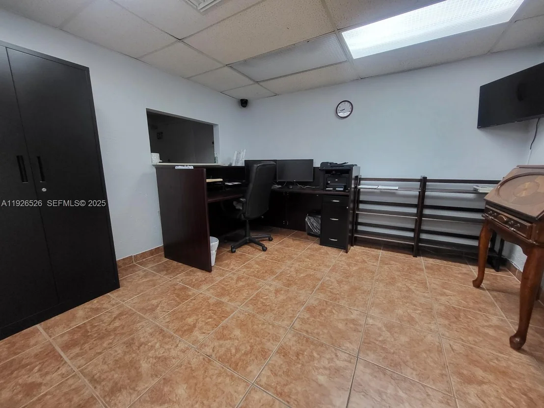Photo of Unit CU207 at 13499 Biscayne Blvd