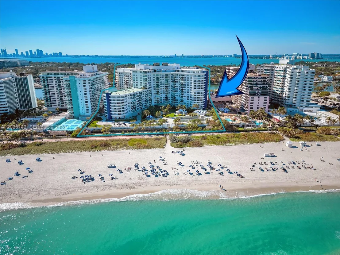 Photo of Unit 310 at 5161 Collins Ave