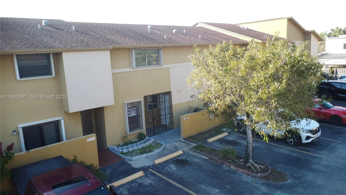 Photo of Unit 52 at 