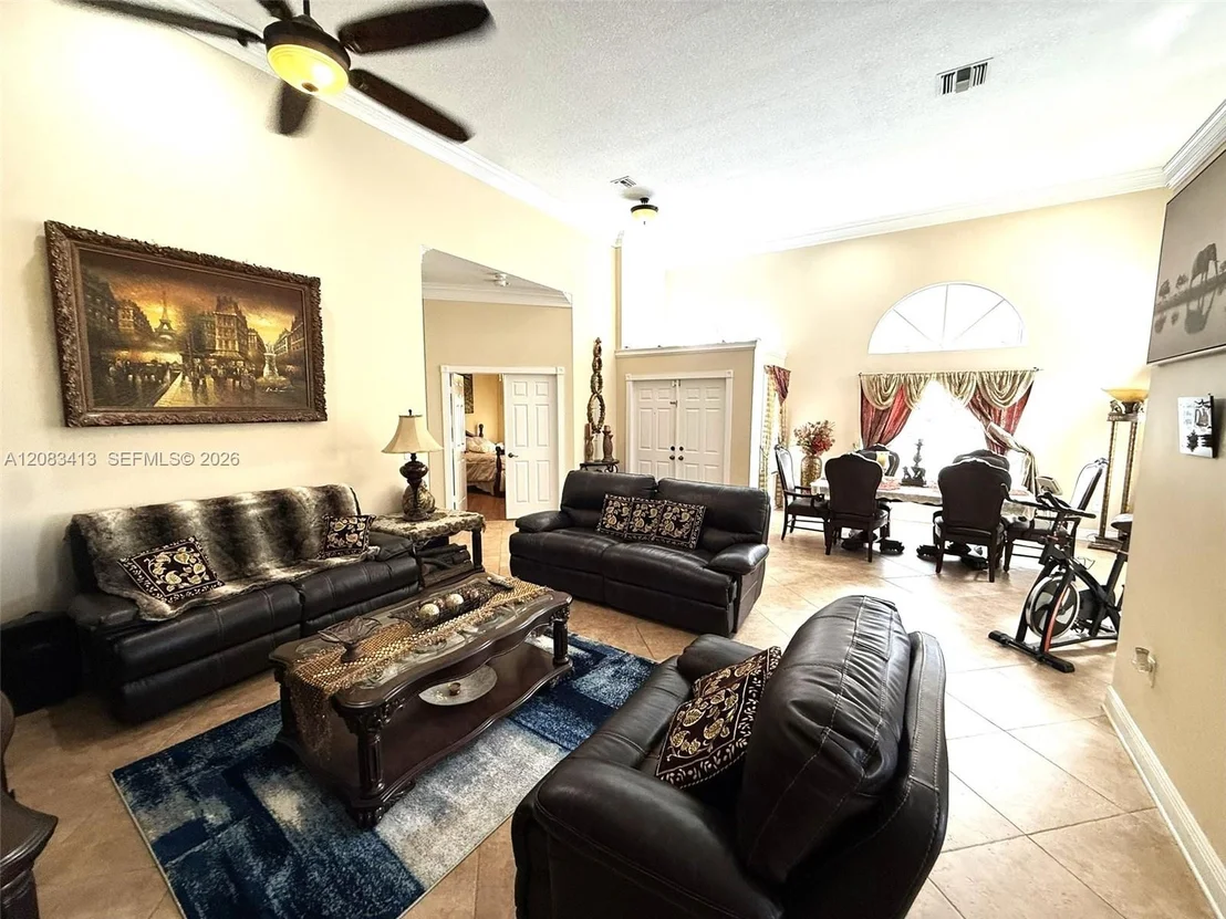 Photo of 7705 Highlands Cir