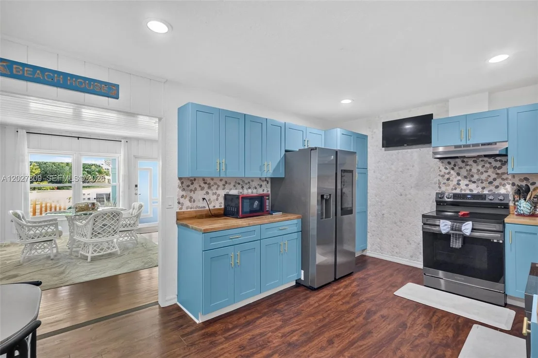 Photo of 1023 SE 7th St