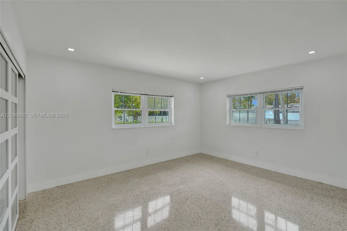Photo of 2125 Alamanda Dr