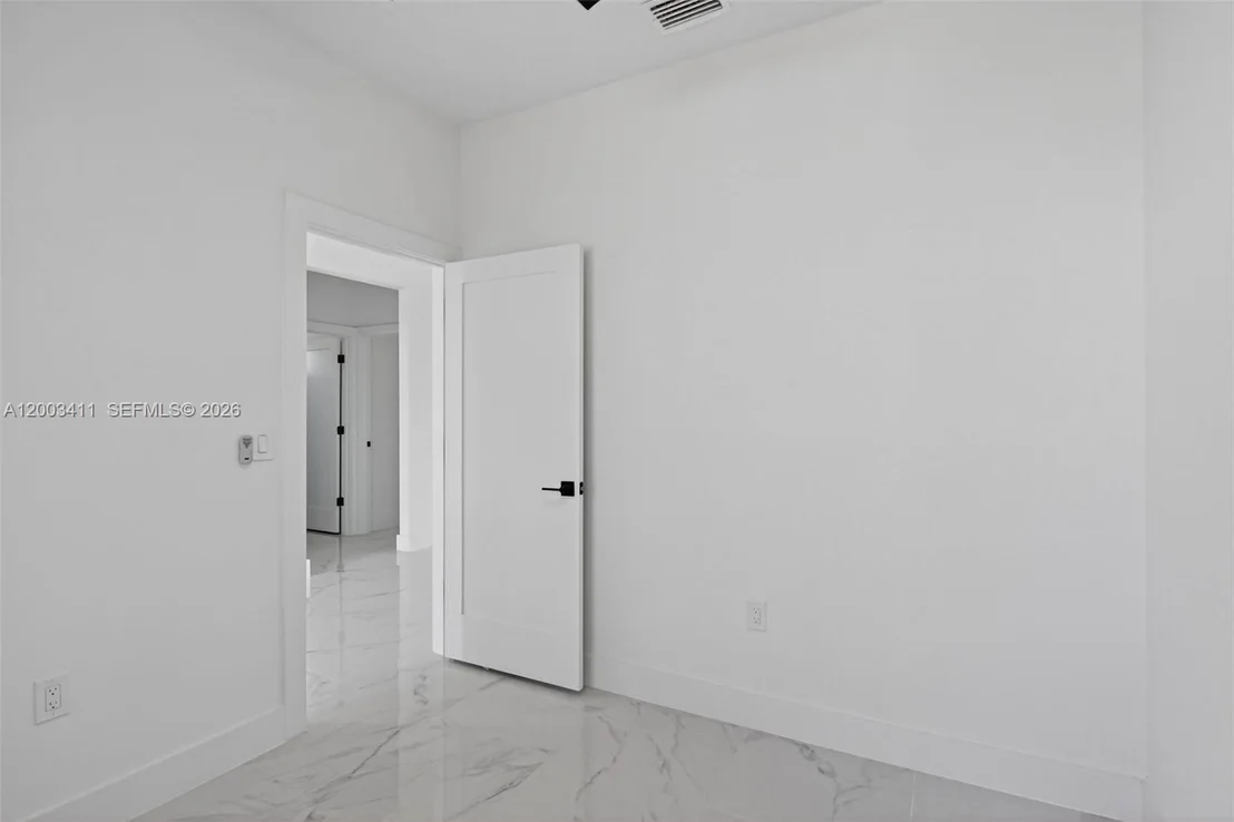 Photo of 312 Rand Ave.
