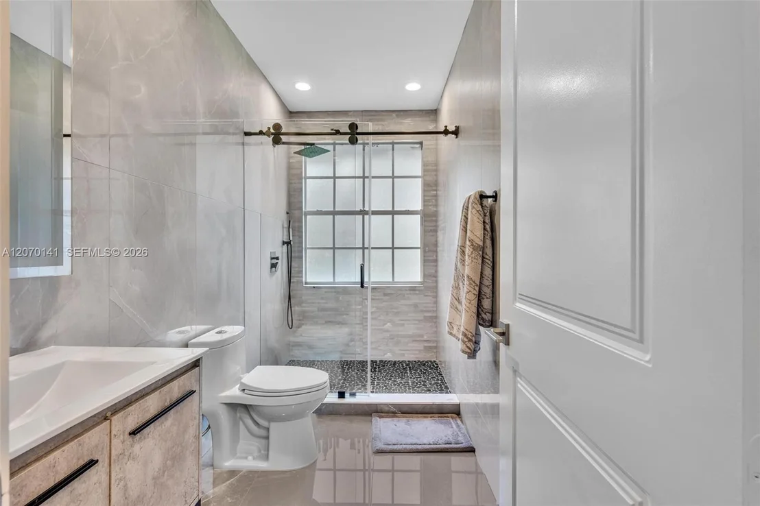 Photo of 3828 Pine Lake Dr