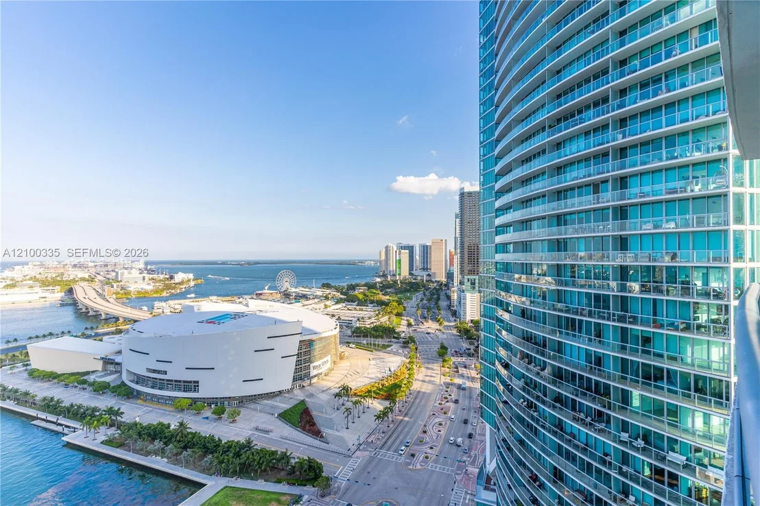 Photo of Unit 3003 at 900 Biscayne Blvd