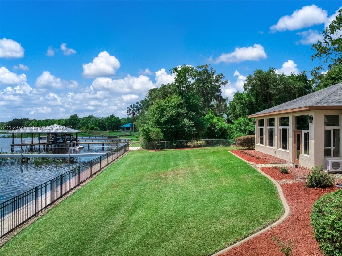 Photo of 9526 Kingfisher PL