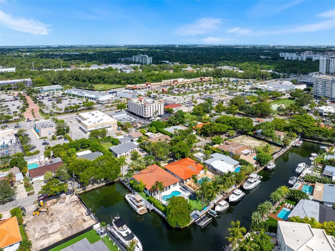 Photo of 12905 Ixora Rd