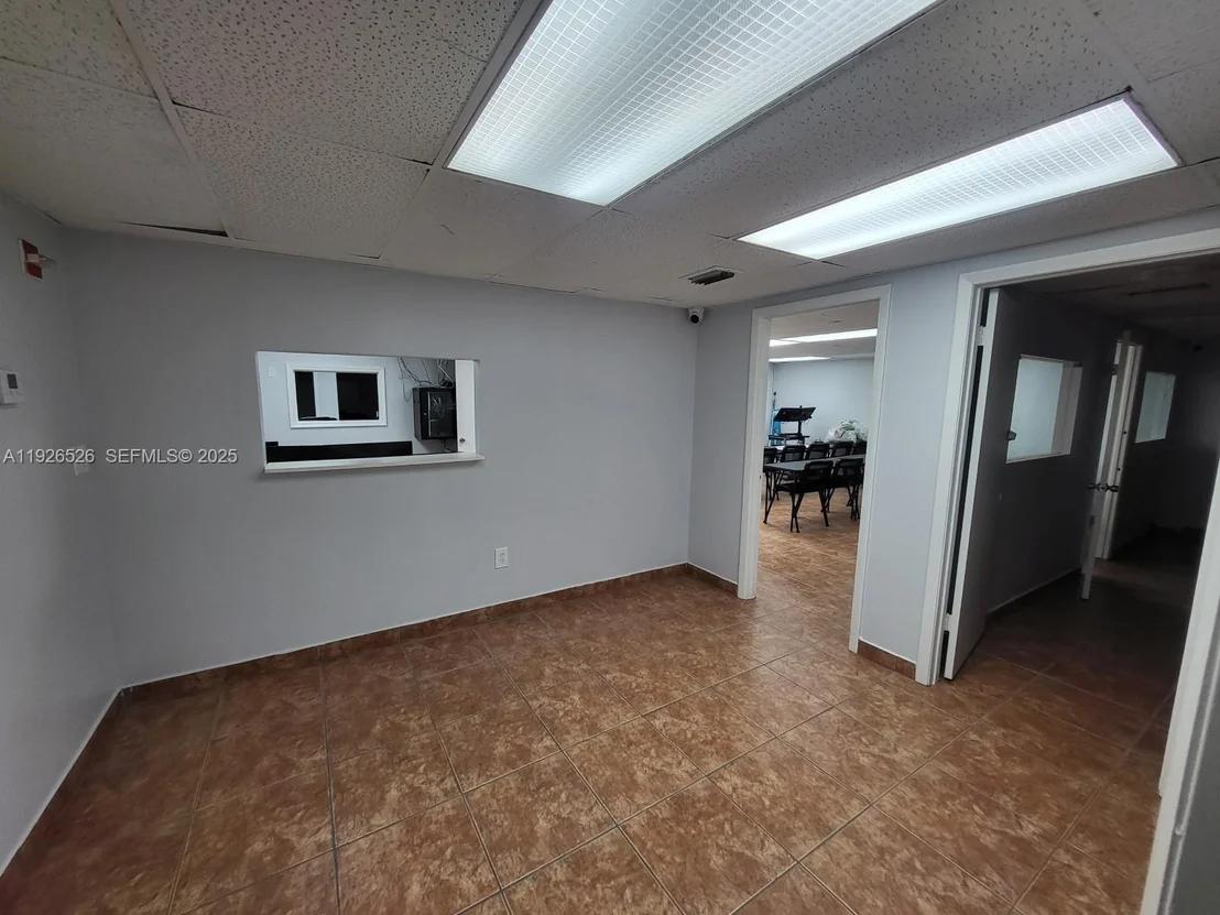 Photo of Unit CU207 at 13499 Biscayne Blvd