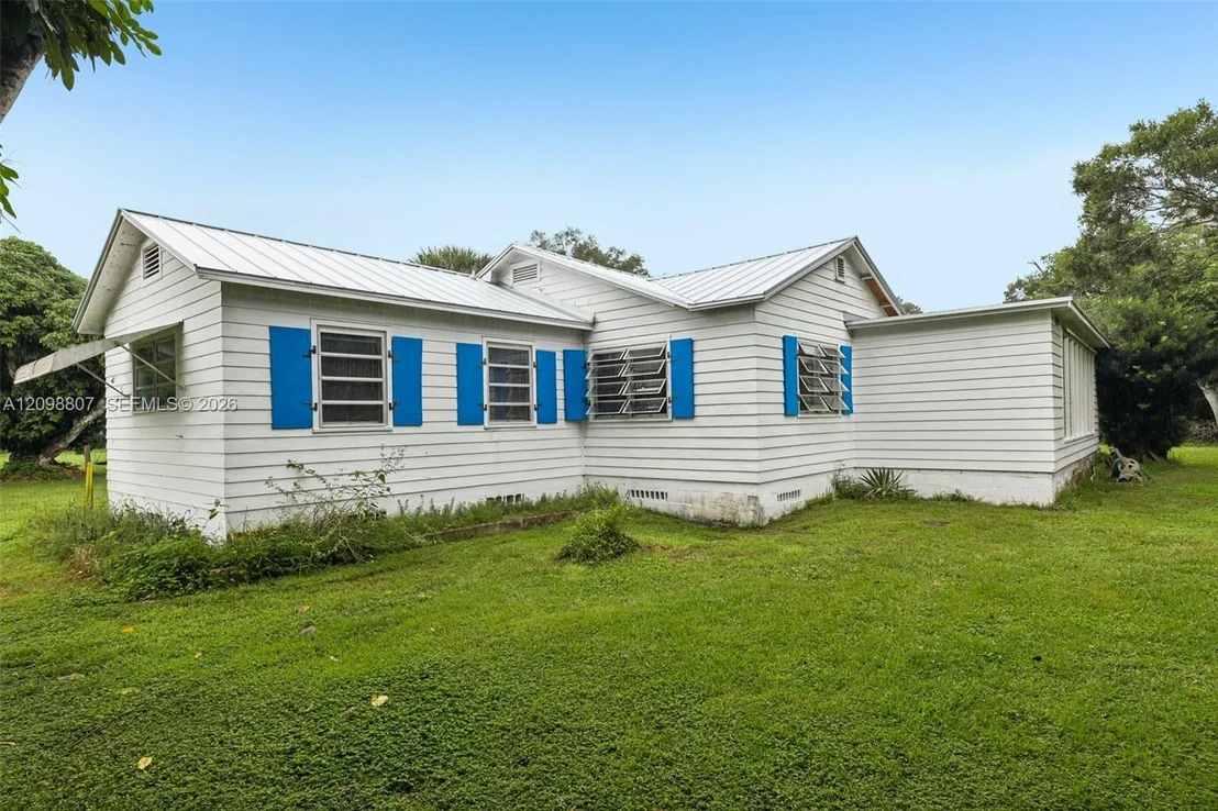 Photo of 3039 Sunrise Boulevard
