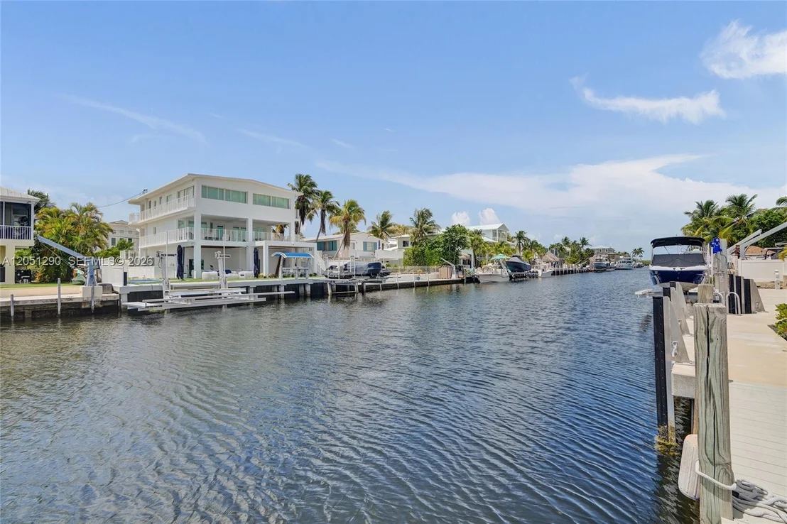 Photo of 107 Valencia Dr