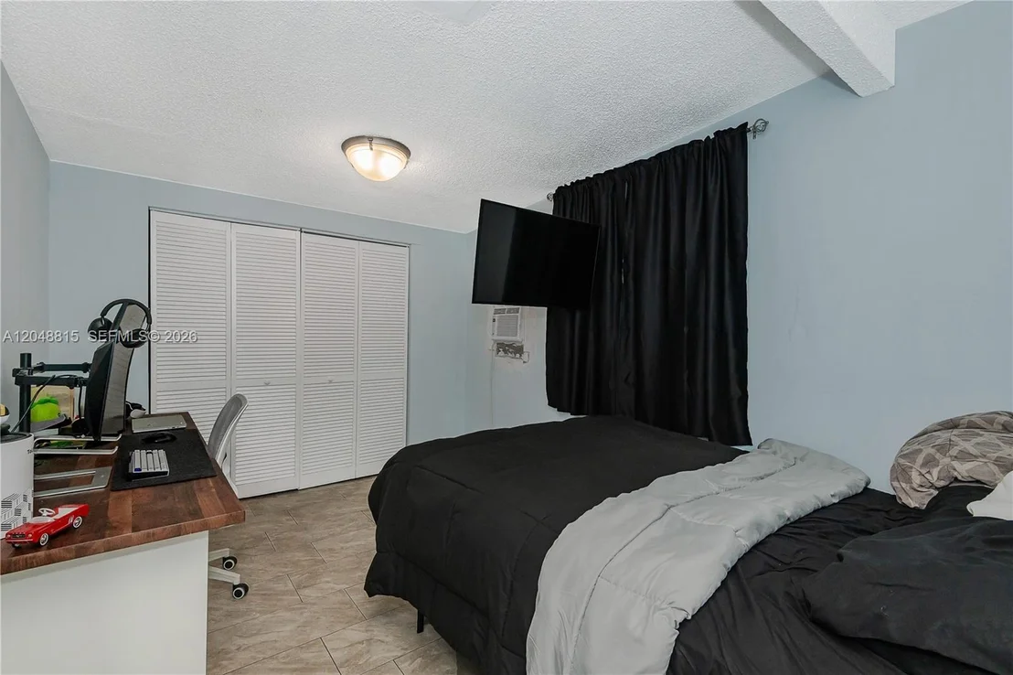 Photo of 750 NE 4th Pl