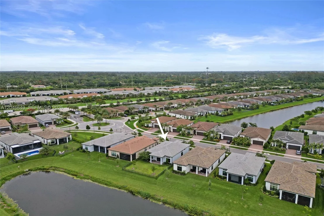 Photo of 8147 Juniper Dr