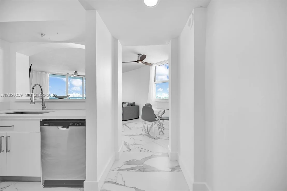 Photo of Unit 821 at 9201 Collins Ave