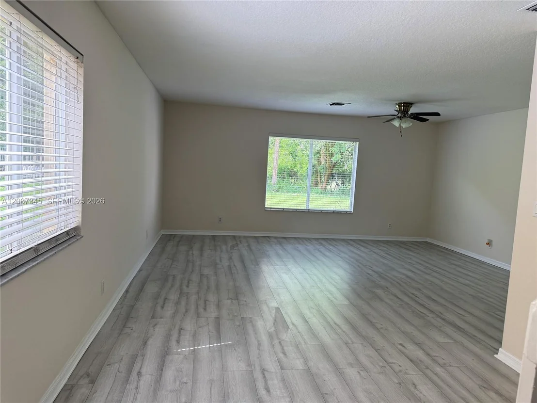Photo of 4550 SE Graham Dr