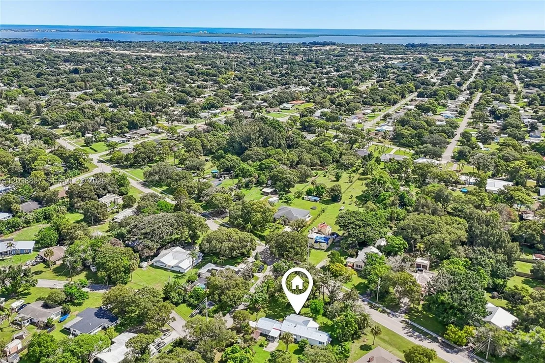 Photo of 3039 Sunrise Boulevard