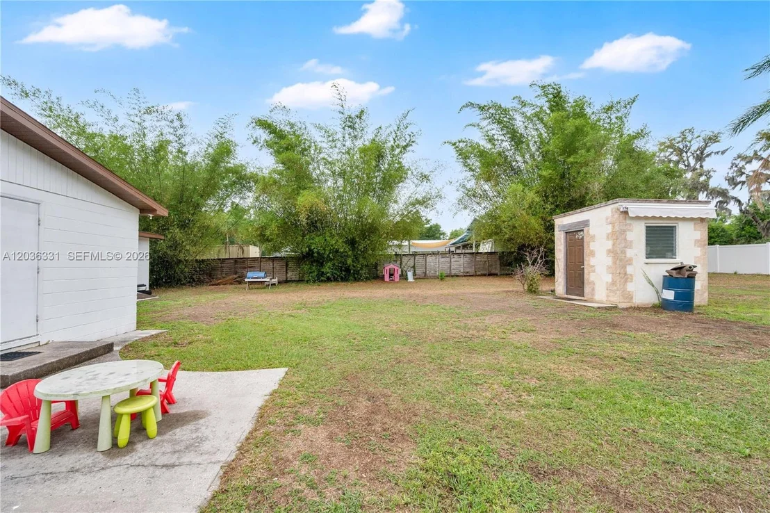 Photo of 2010 Lee Drive
