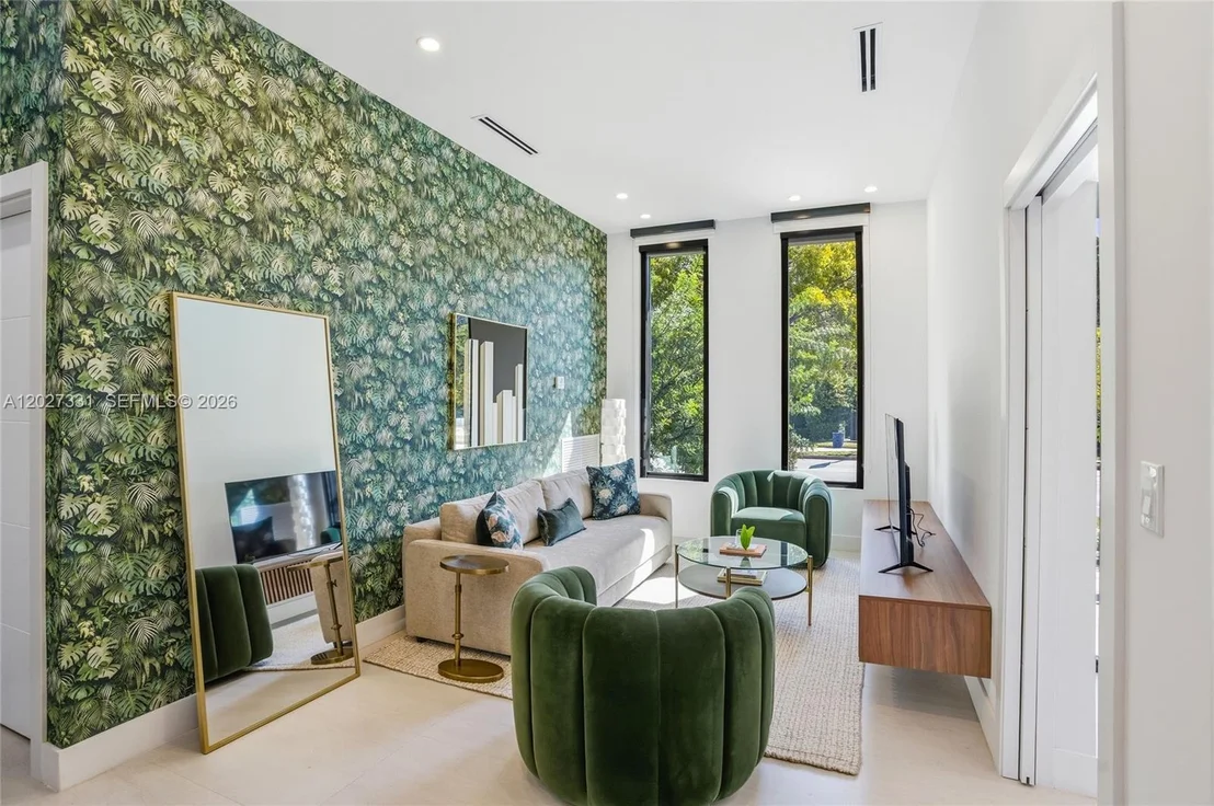Photo of 4354 Alton Rd