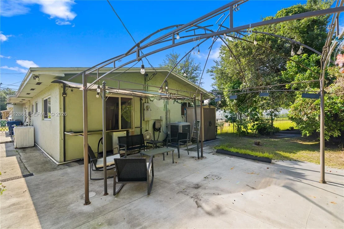 Photo of 5300 NW 30th Pl