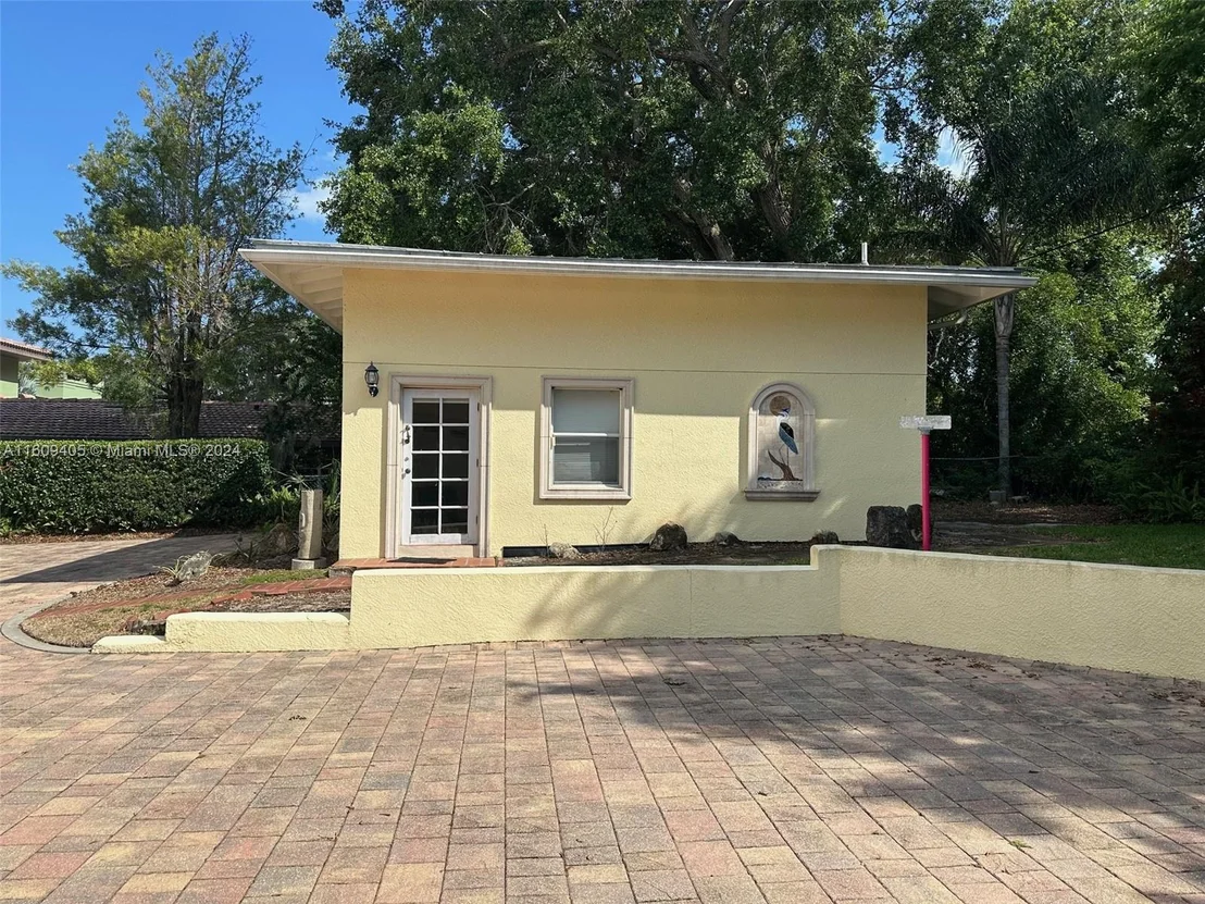 Photo of 1613 N Indian River Drive