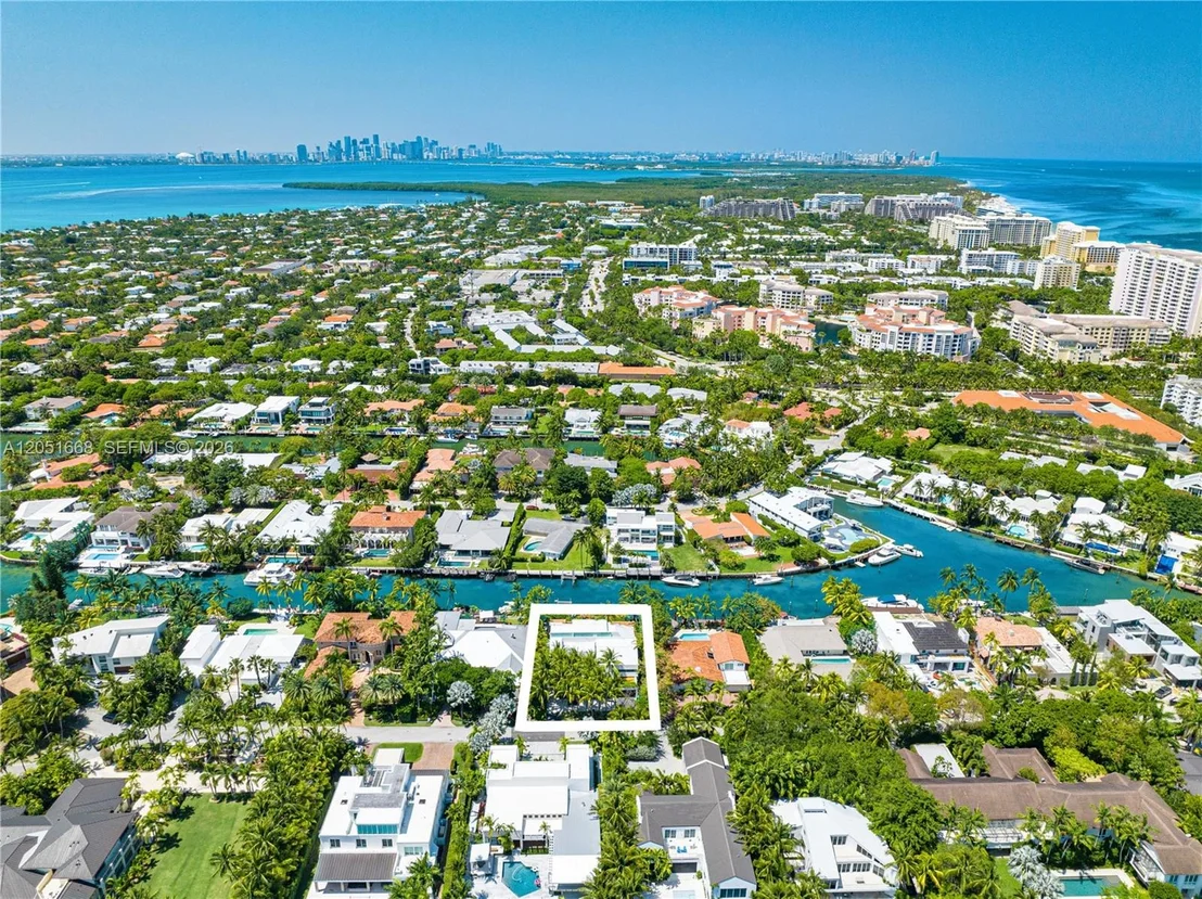 Photo of 161 Cape Florida Drive
