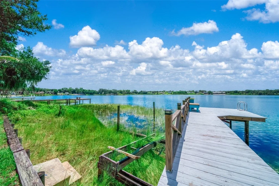 Photo of 137 McCoy Dr