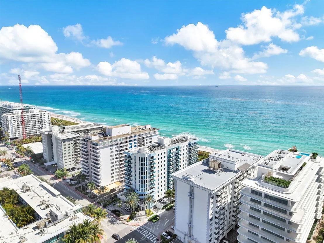 Photo of Unit 821 at 9201 Collins Ave