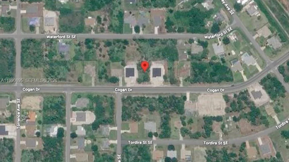 Photo of 2065 SE Cogan Dr