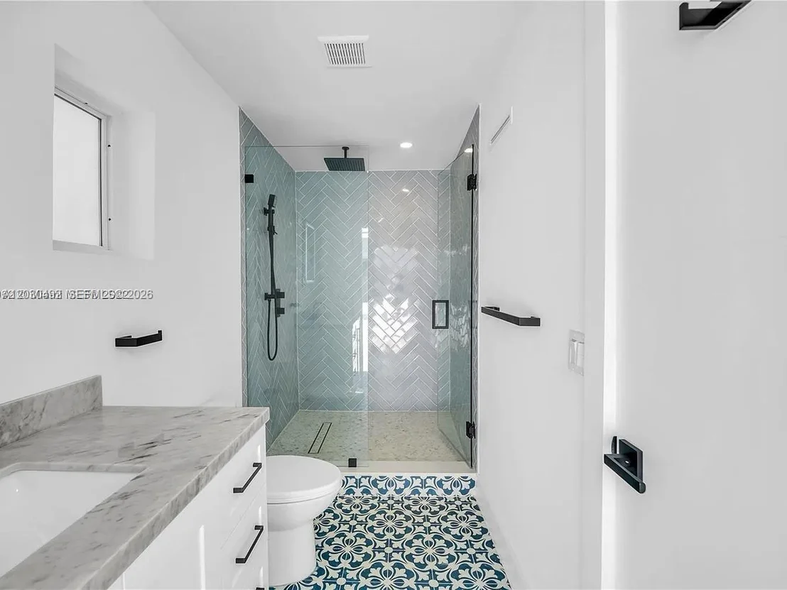 Photo of 1905 Alamanda Dr