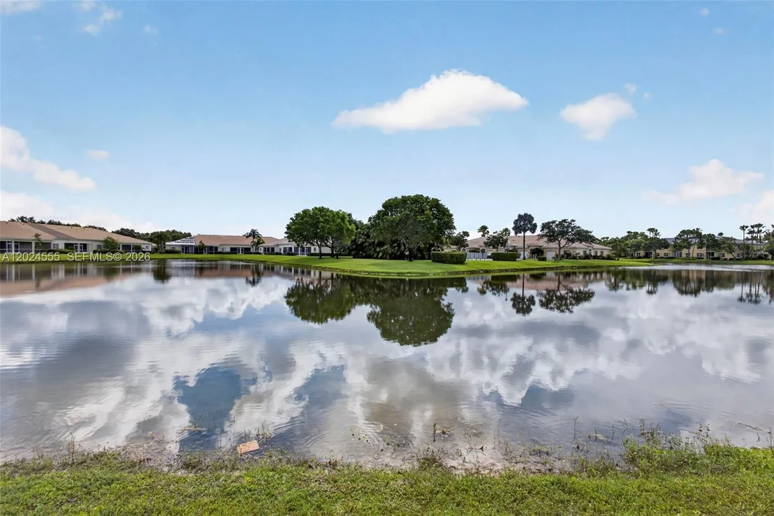 Photo of 2368 Windjammer Way