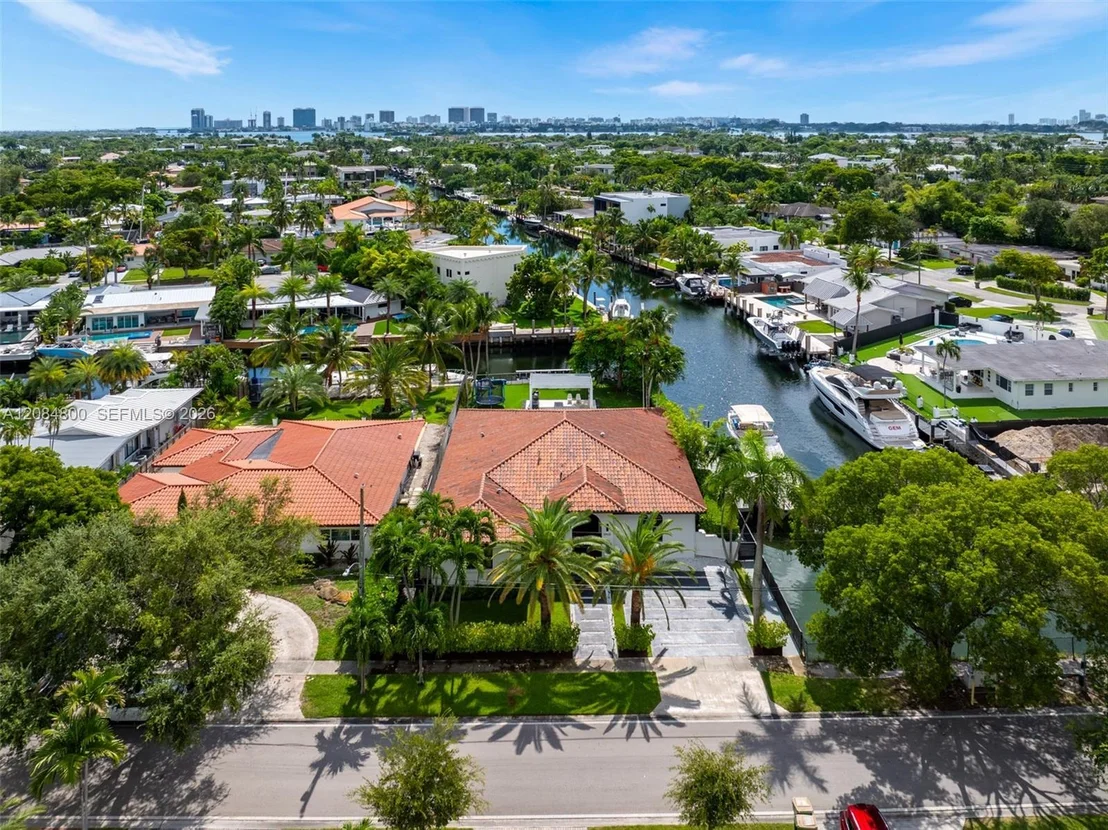 Photo of 12905 Ixora Rd