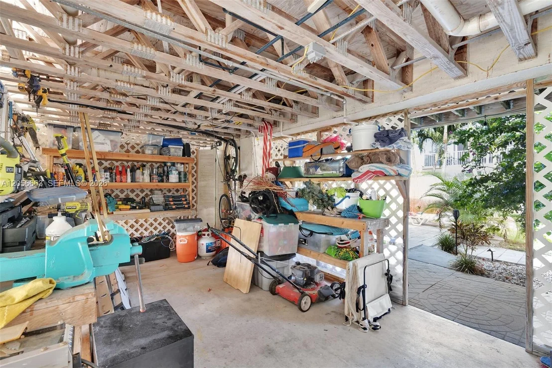 Photo of 422 Calle Limon