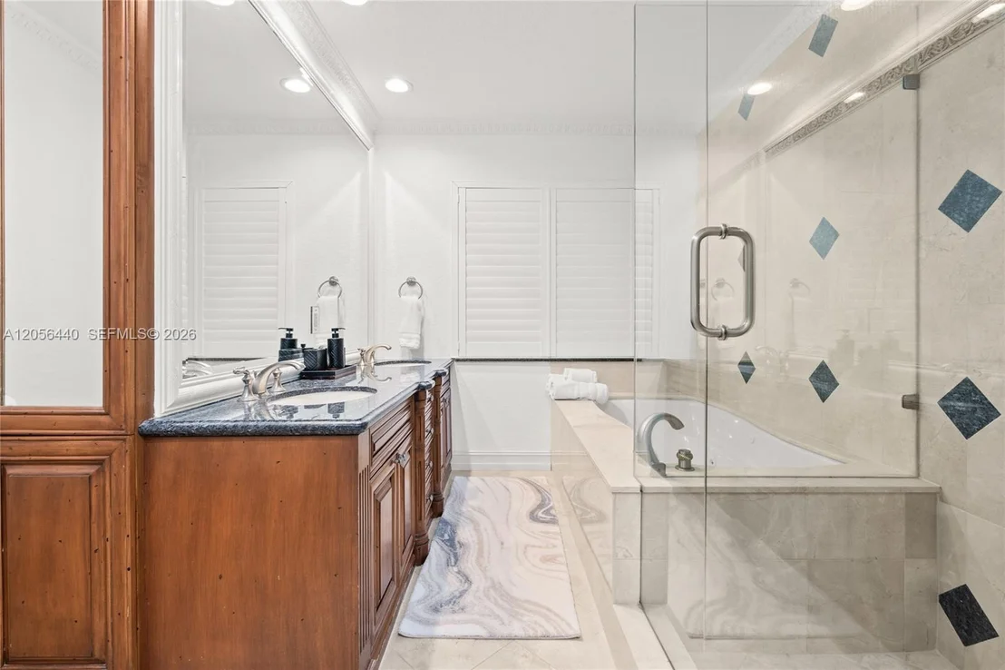 Photo of 18 Eleuthera Drive