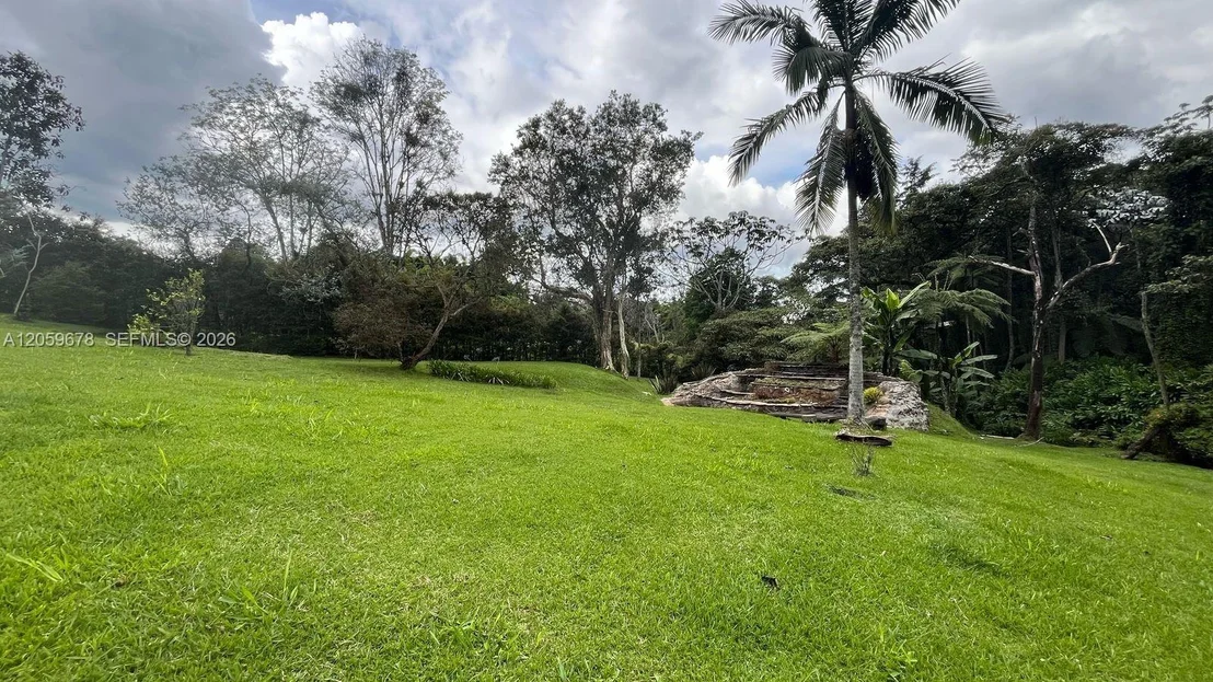 Photo of 123 El Retiro