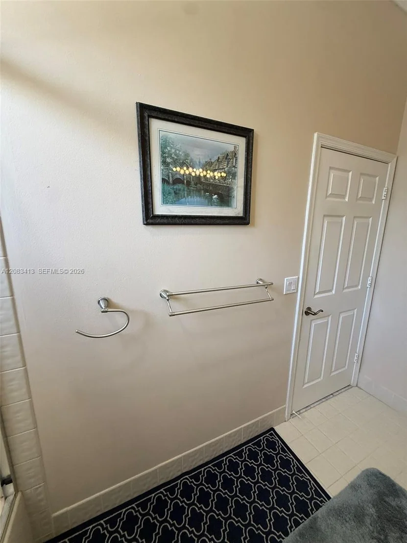 Photo of 7705 Highlands Cir
